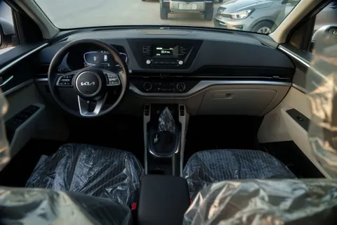 New Kia Carens 1.5L 2023
