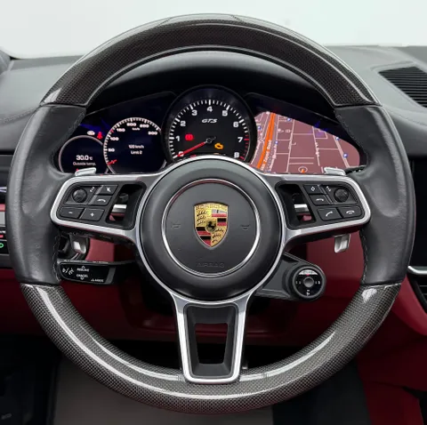 Porsche Cayenne GTS 2021
