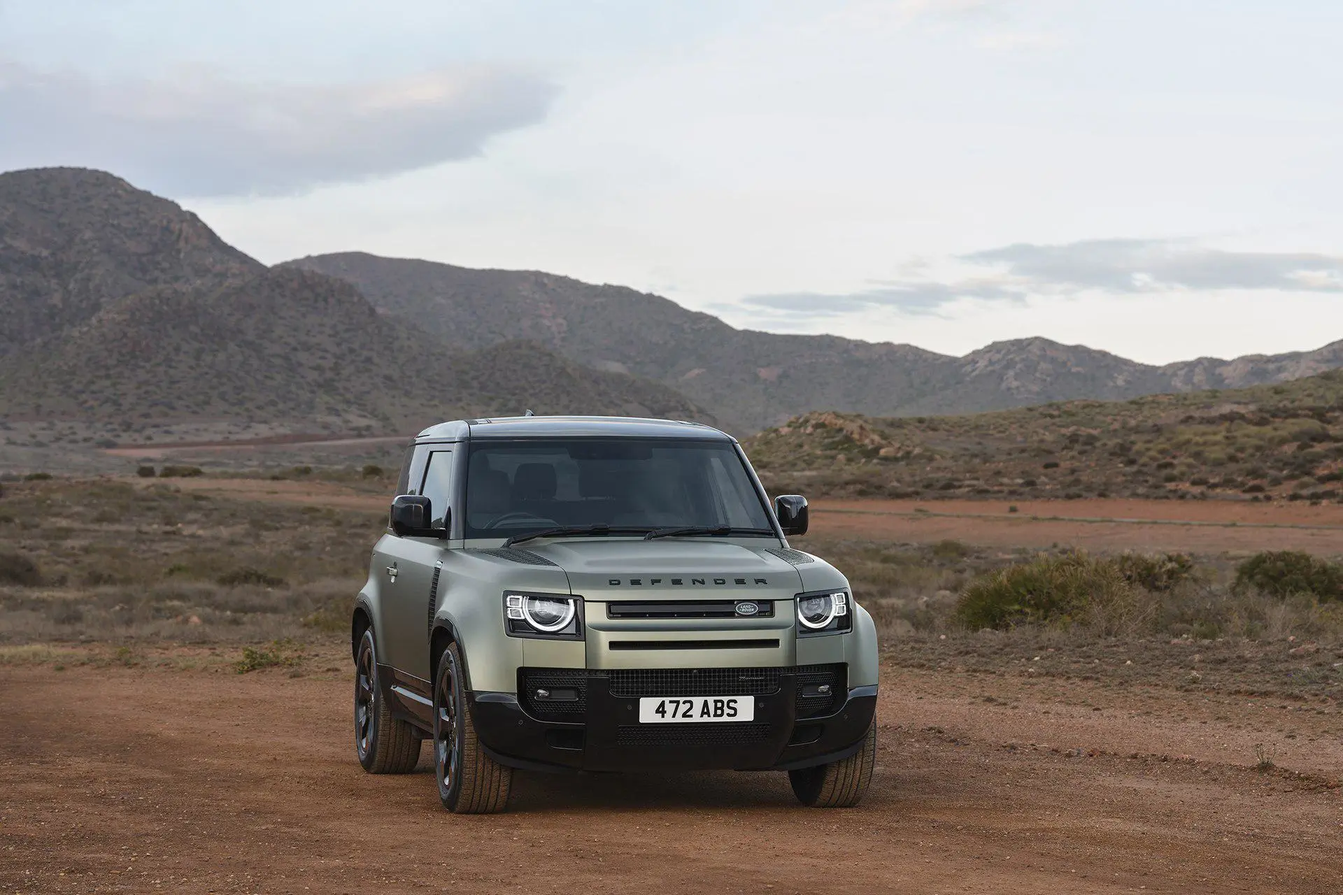 Discover Landrover Land Rover Defender Exterior Interior Images.Find all aspects and details of cars.