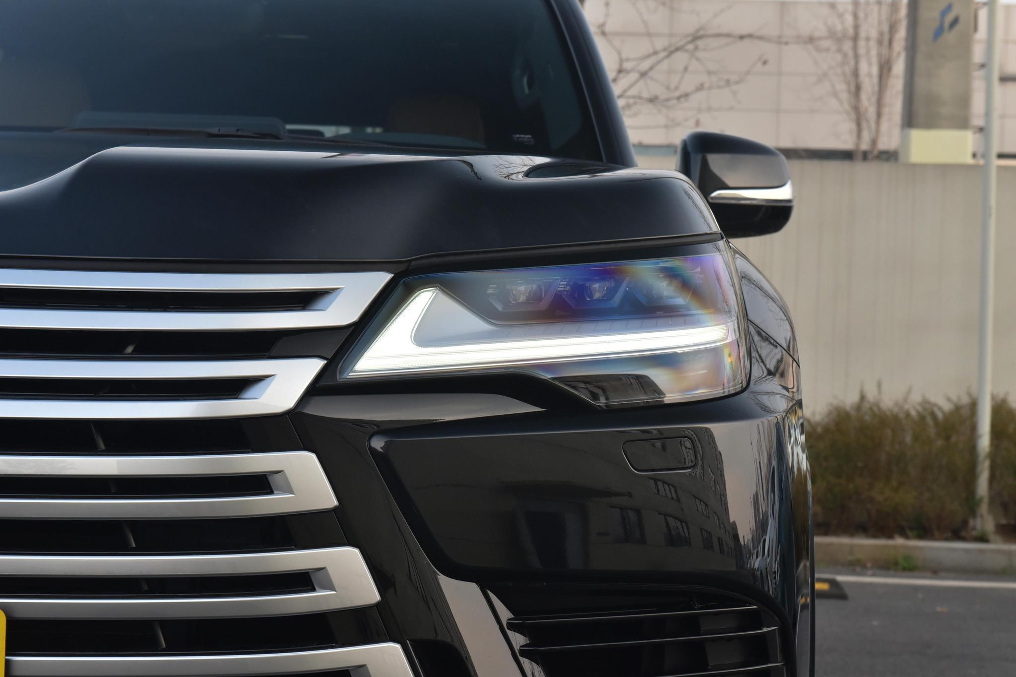 Discover Lexus Lexus LX Exterior Interior Images.Find all aspects and details of cars.