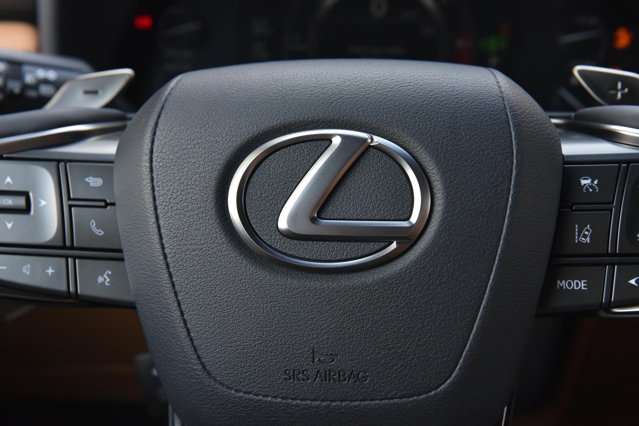 Discover Lexus Lexus LX Exterior Interior Images.Find all aspects and details of cars.