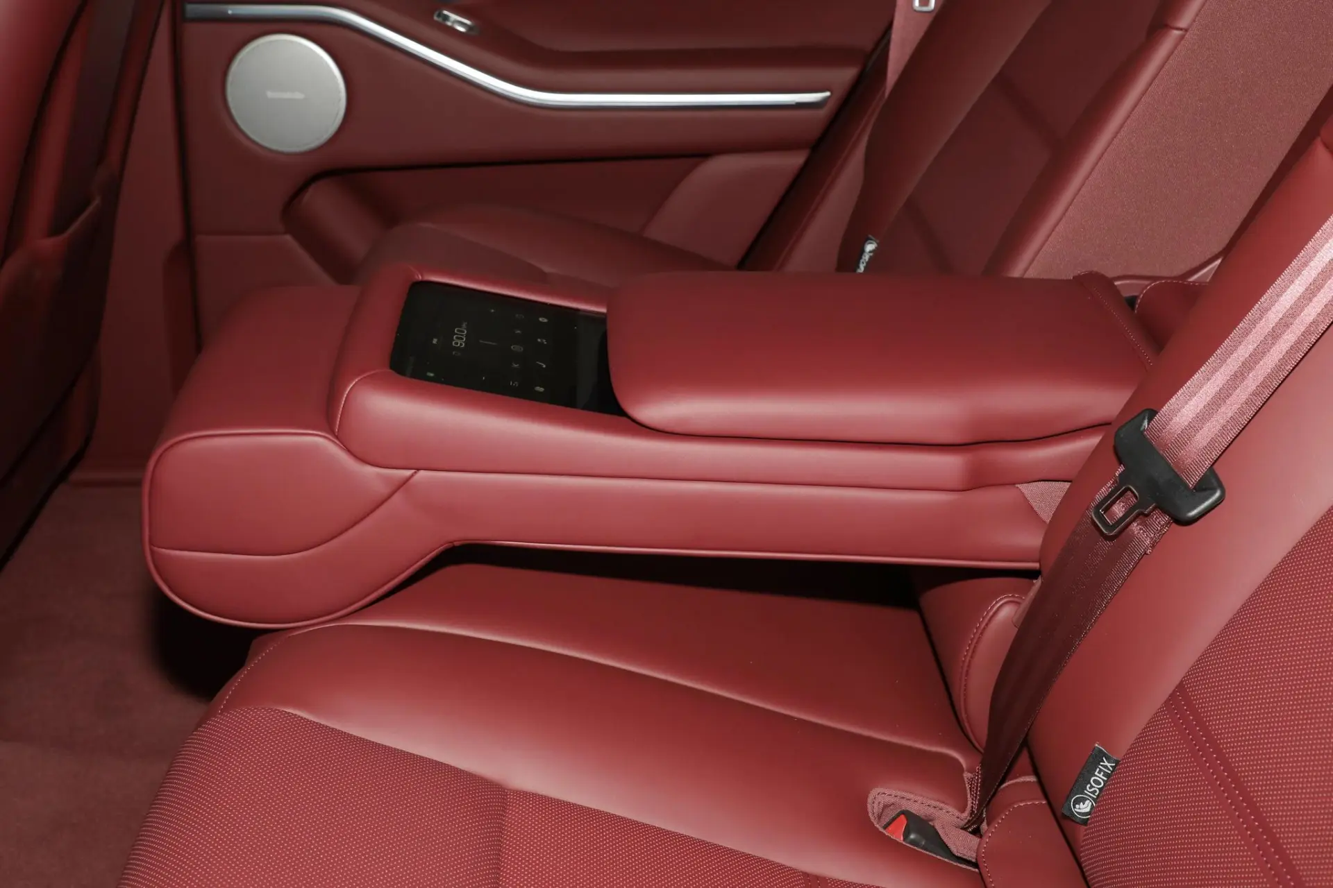 Discover Tank Tank 700 Exterior Interior Images.Find all aspects and details of cars.