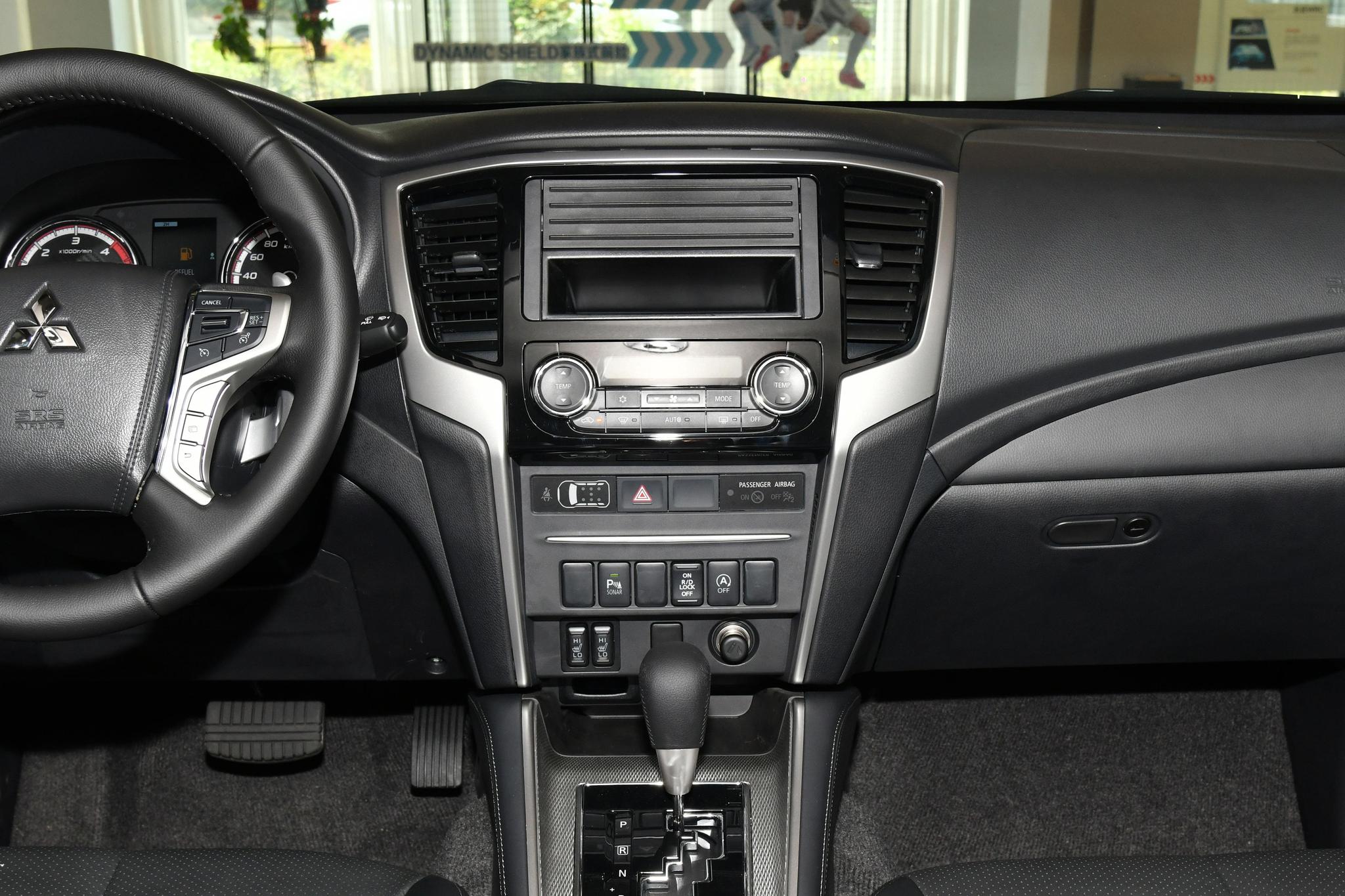 Discover Mitsubishi Mitsubishi L200 Exterior Interior Images.Find all aspects and details of cars.