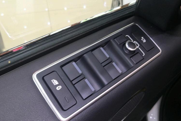 https://gcc-1307444343.cos.accelerate.myqcloud.com/gallery/24d3abe80273c0d1f81e4dec10cece7b.jpg