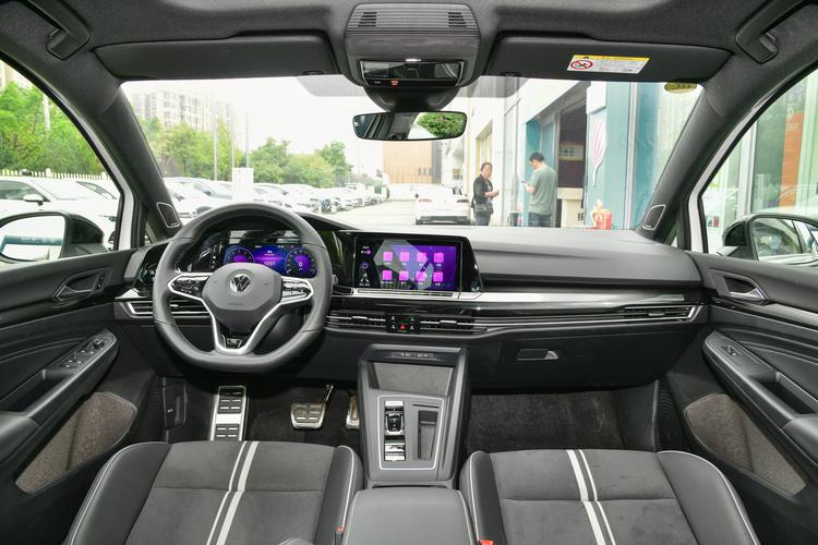 https://gcc-1307444343.cos.accelerate.myqcloud.com/gallery/4f9f65f8a5ea0a4b6c19ace641ff1b8f.jpg