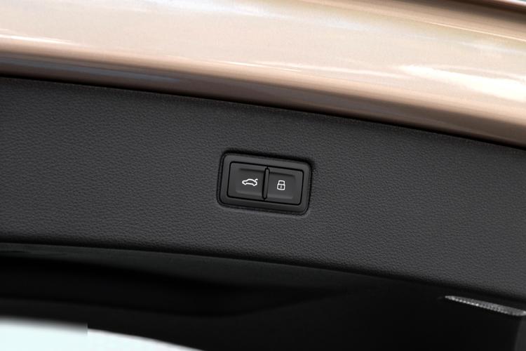 https://gcc-1307444343.cos.accelerate.myqcloud.com/gallery/8bb4850d3dc106e6a247d44e185e931f.jpg