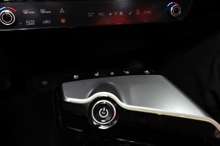 https://gcc-1307444343.cos.accelerate.myqcloud.com/gallery/90b69269f53c3be1e405f3251e95b6f6.jpg
