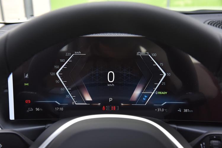 https://gcc-1307444343.cos.accelerate.myqcloud.com/gallery/965fb869734bd3f1eb6d20c381c87f61.jpg