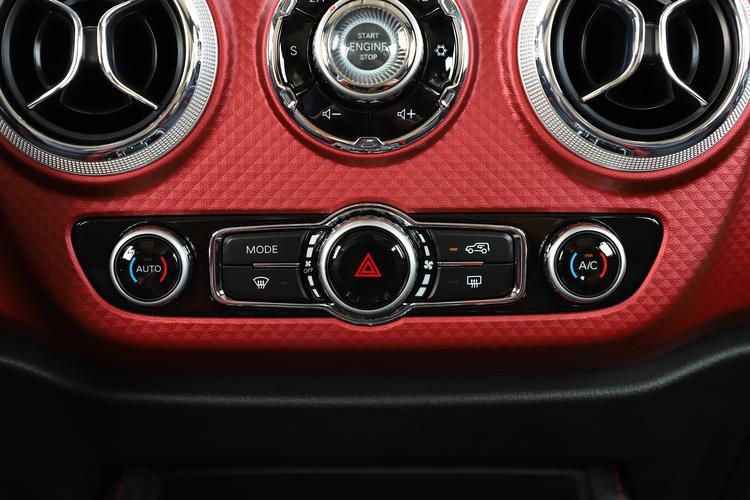 https://gcc-1307444343.cos.accelerate.myqcloud.com/gallery/a5a89a431a37d9e705b3f33af5143b2f.jpg
