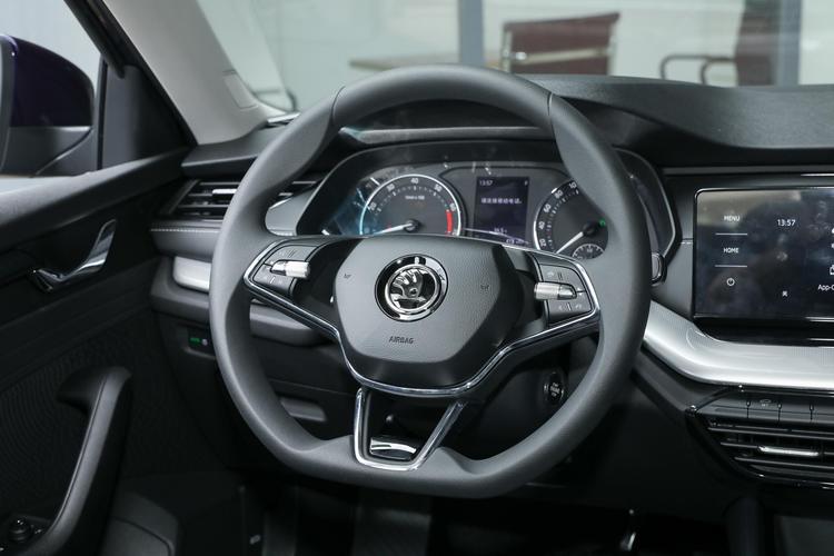 https://gcc-1307444343.cos.accelerate.myqcloud.com/gallery/b31e29921f7d442b6f65ed0dd15b19fe.jpg