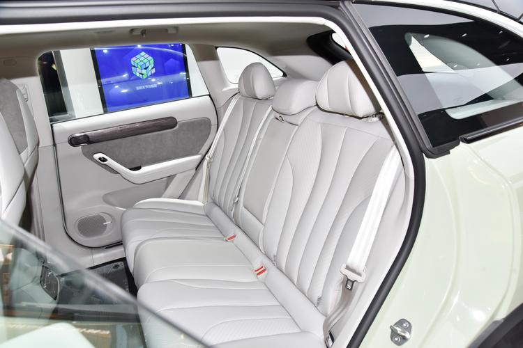 https://gcc-1307444343.cos.accelerate.myqcloud.com/gallery/bb7c8f2e8485e1057a7fd4e558af9764.jpg