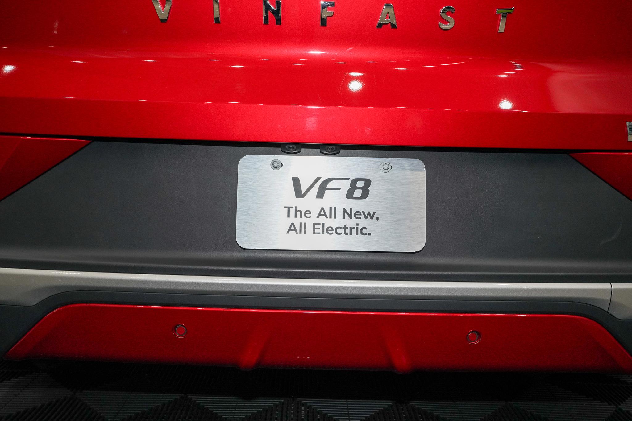 Vinfast VF8