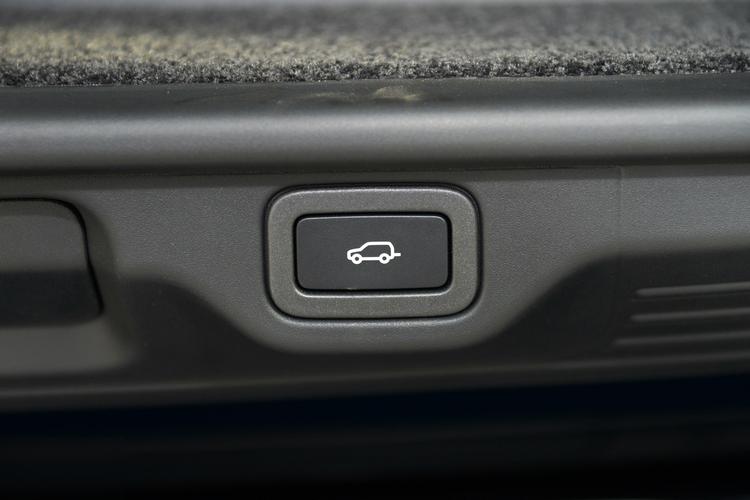 https://gcc-1307444343.cos.accelerate.myqcloud.com/gallery/e8e0042f5e7ec852271763beb2a30505.jpg