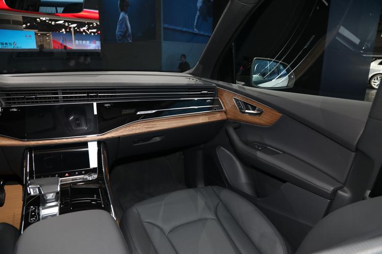 https://gcc-1307444343.cos.accelerate.myqcloud.com/gallery/e9e6da4e14502ae89bb6d4179bdb6e31.jpg