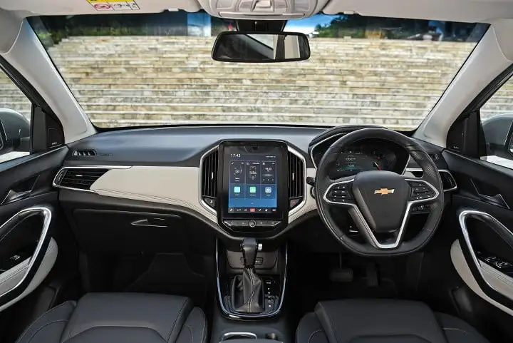 Discover Chevrolet Chevrolet Captiva Exterior Interior Images.Find all aspects and details of cars.