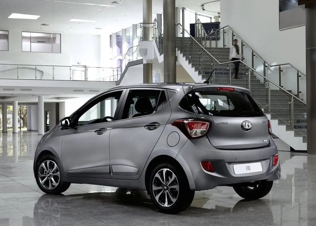 Discover Hyundai Hyundai Grand i10 Exterior Interior Images.Find all aspects and details of cars.