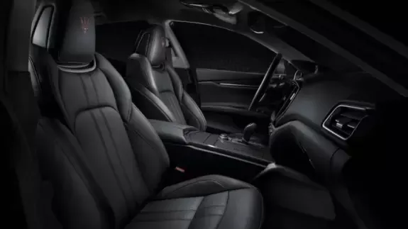 Discover Maserati Maserati Quattroporte Exterior Interior Images.Find all aspects and details of cars.