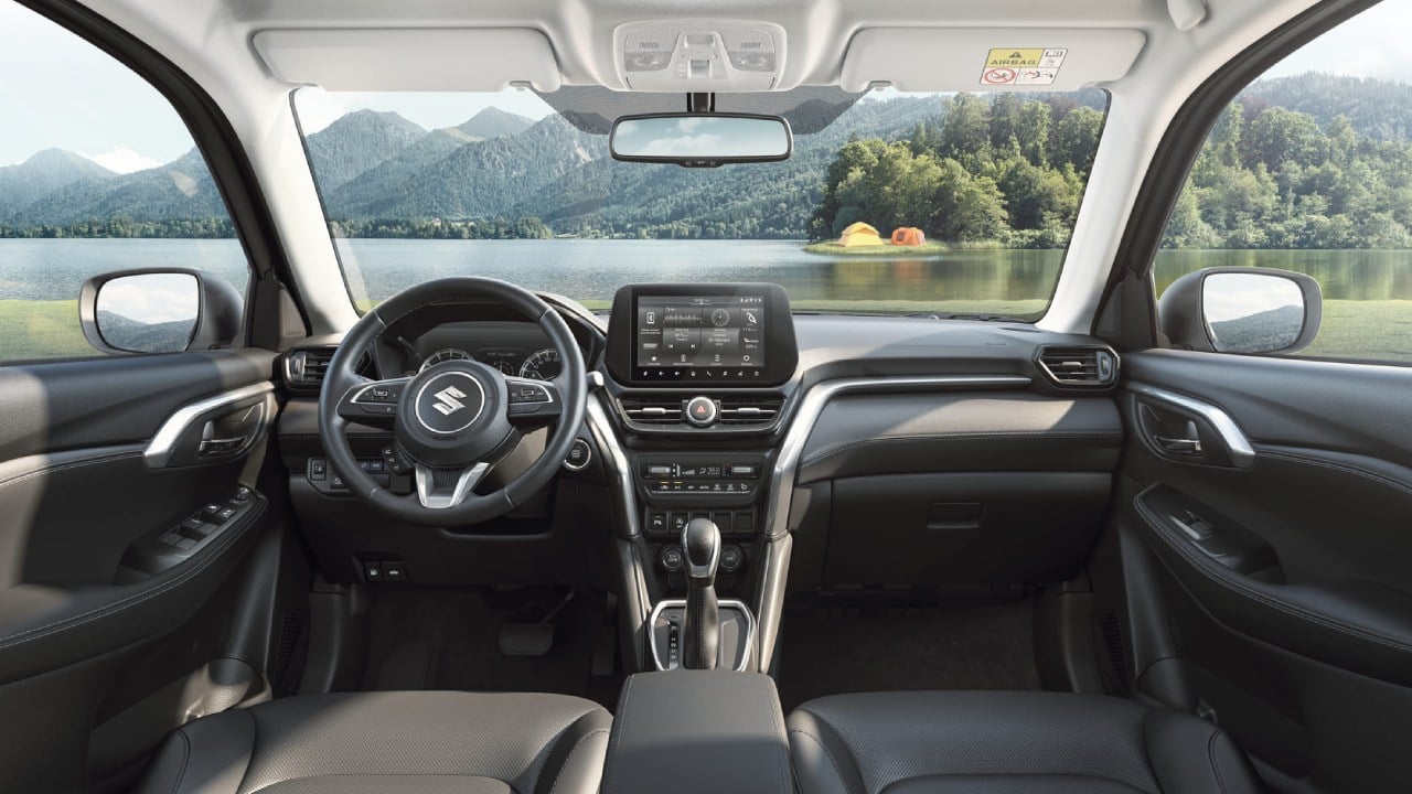 Discover Suzuki Suzuki Grand Vitara Exterior Interior Images.Find all aspects and details of cars.