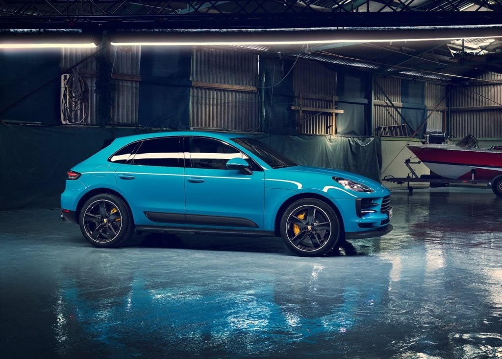 Discover Porsche Porsche Macan Exterior Interior Images.Find all aspects and details of cars.