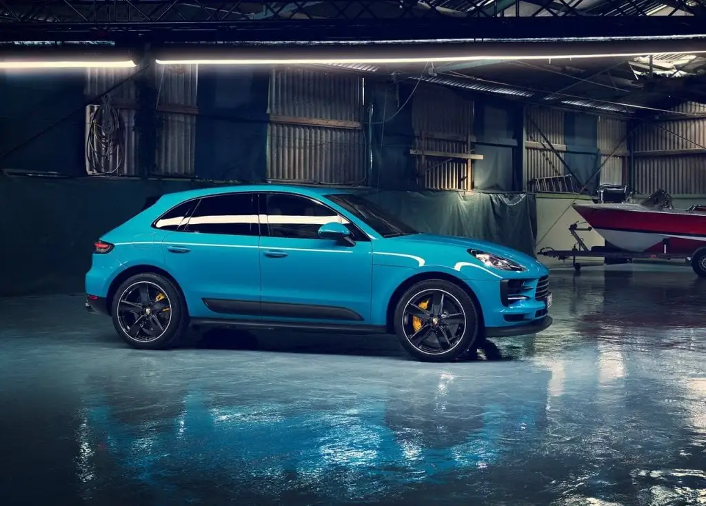 Discover Porsche Porsche Macan Exterior Interior Images.Find all aspects and details of cars.