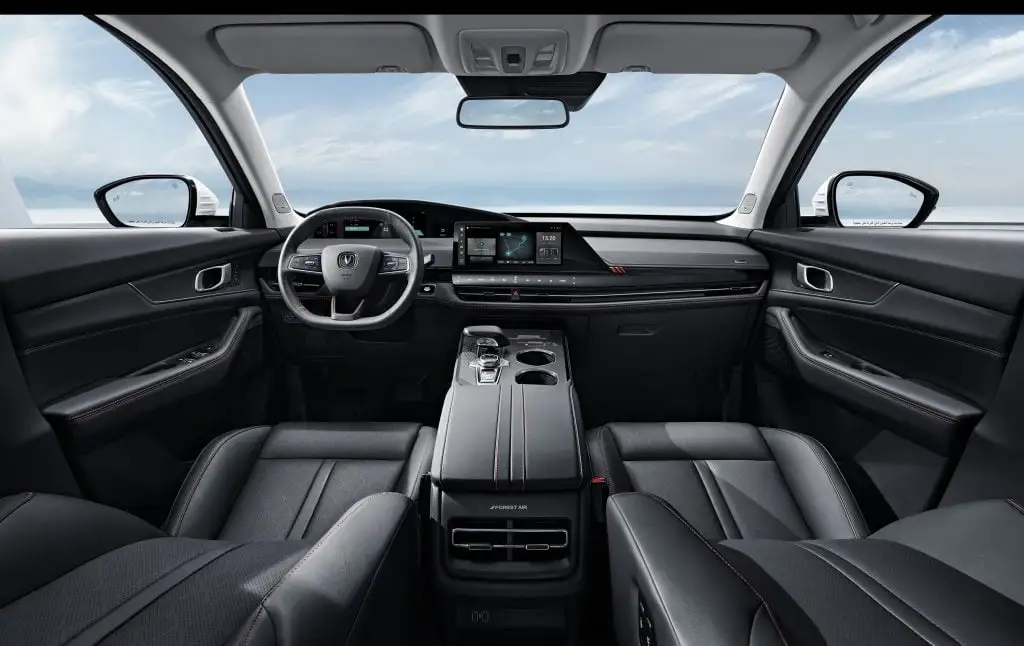 Discover Changan UNI-K Exterior Interior Images.Find all aspects and details of cars.