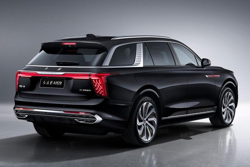 Discover Hong Qi HONGQI EHS9 Exterior Interior Images.Find all aspects and details of cars.