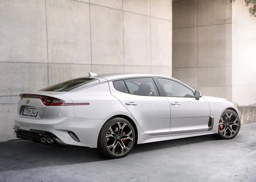 Discover Kia Kia Stinger Exterior Interior Images.Find all aspects and details of cars.