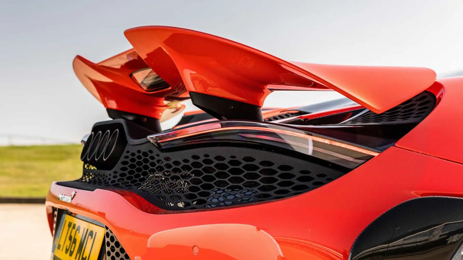 Discover McLaren McLaren 765LT Exterior Interior Images.Find all aspects and details of cars.