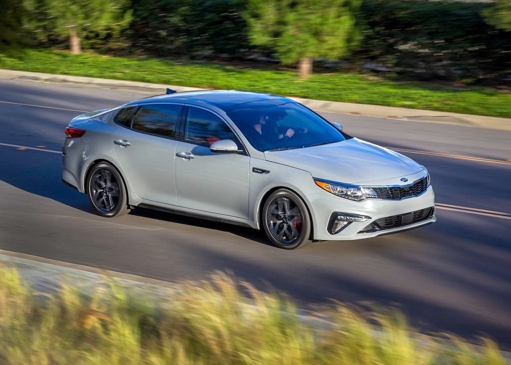 Discover Kia Kia Optima Exterior Interior Images.Find all aspects and details of cars.