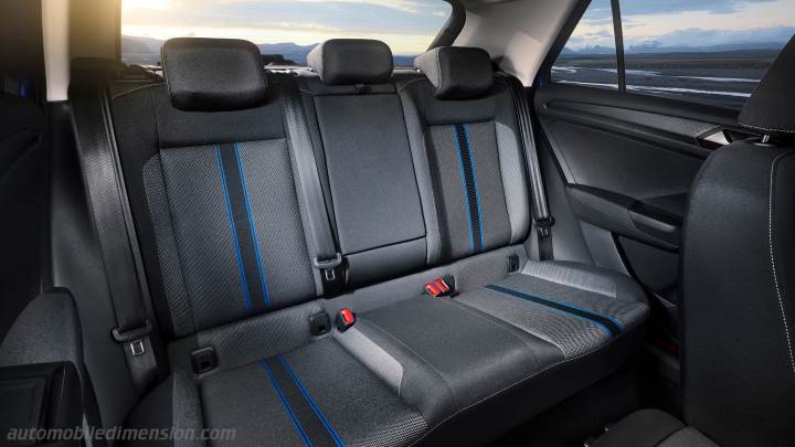 Discover Volkswagen Volkswagen T ROC Exterior Interior Images.Find all aspects and details of cars.