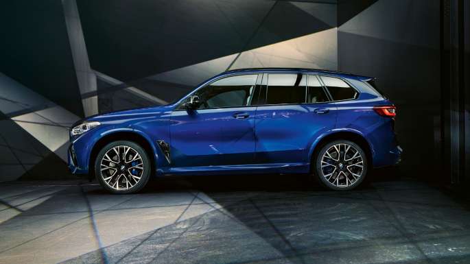 Discover BMW BMW X5M Exterior Interior Images.Find all aspects and details of cars.