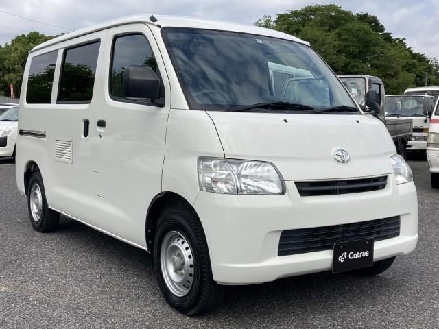 Discover Toyota Toyota Lite Ace Exterior Interior Images.Find all aspects and details of cars.