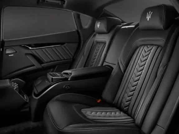 Discover Maserati Maserati Quattroporte Exterior Interior Images.Find all aspects and details of cars.