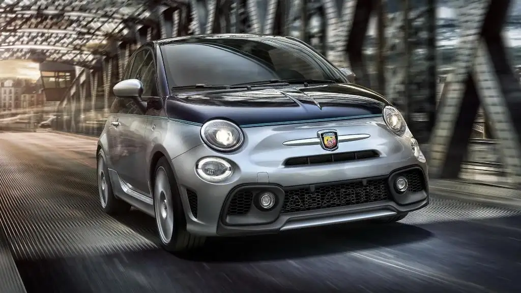 Discover Abarth Abarth 695 Exterior Interior Images.Find all aspects and details of cars.