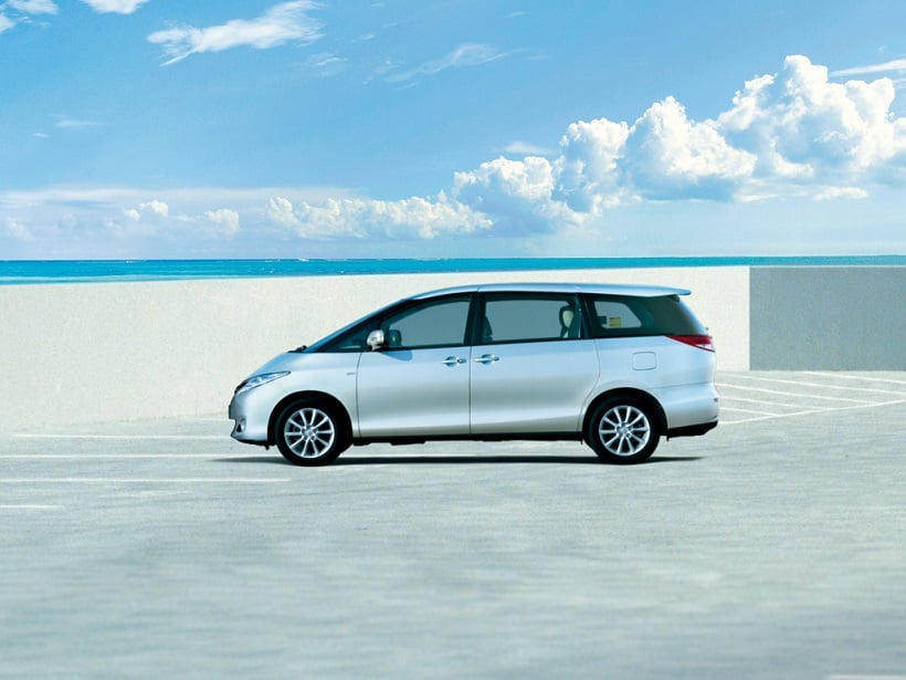 Discover Toyota Toyota Previa Exterior Interior Images.Find all aspects and details of cars.