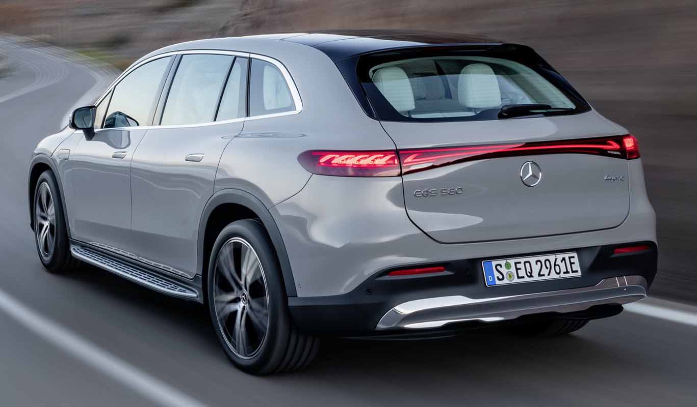 https://gcc-1307444343.cos.accelerate.myqcloud.com/images/5a8cc4/r_960x540/generations/generation_662a037222857_mercedes-benz-eqs-suv-21.jpg