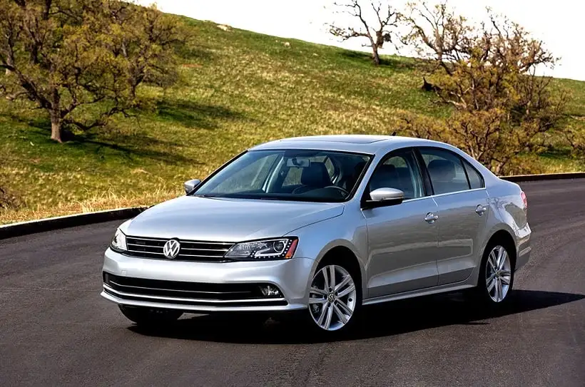 Discover Volkswagen Volkswagen Jetta Exterior Interior Images.Find all aspects and details of cars.