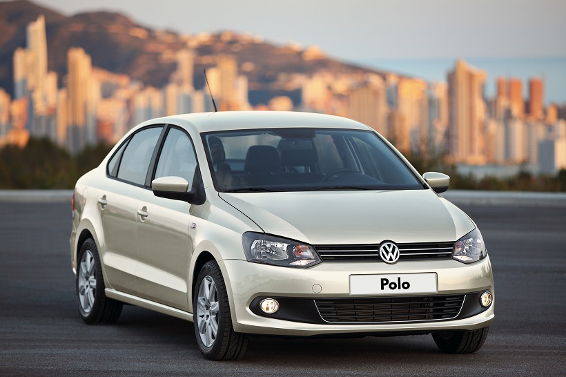 Discover Volkswagen Volkswagen Polo Exterior Interior Images.Find all aspects and details of cars.