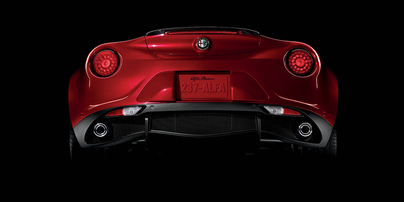 Discover Alfa-Romeo Alfa Romeo 4C Exterior Interior Images.Find all aspects and details of cars.