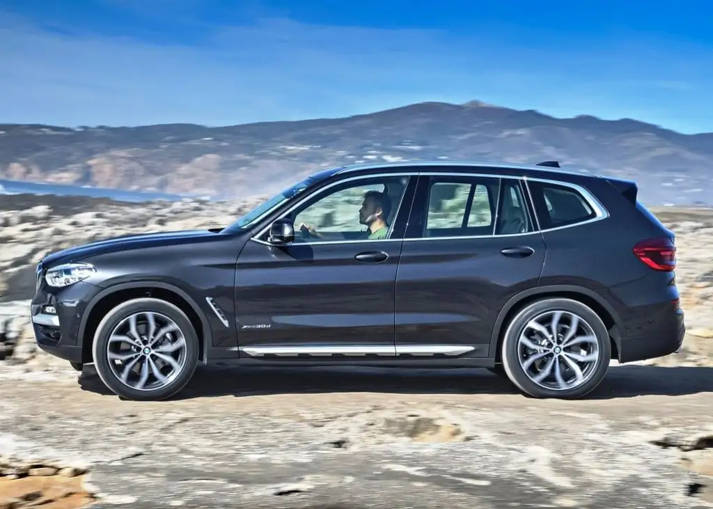 Discover BMW BMW X3 Exterior Interior Images.Find all aspects and details of cars.