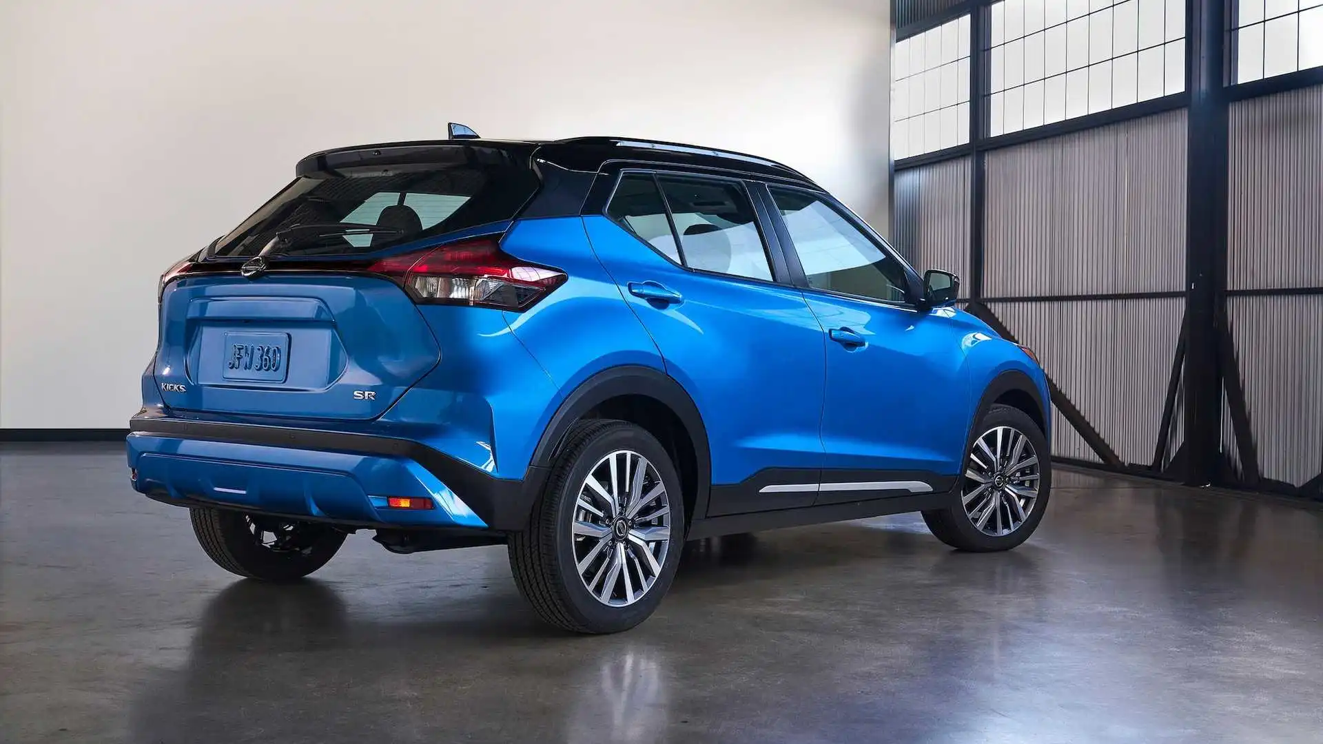 Discover Nissan Nissan Kicks Exterior Interior Images.Find all aspects and details of cars.