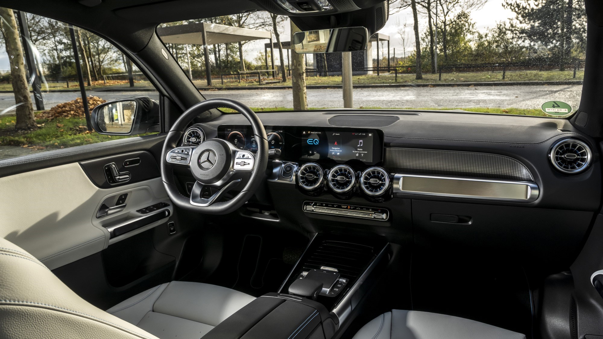 Discover Mercedes-Benz Mercedes-Benz EQB Exterior Interior Images.Find all aspects and details of cars.