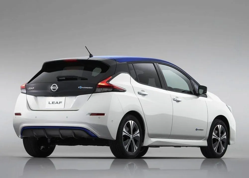 Discover Nissan Nissan Leaf Exterior Interior Images.Find all aspects and details of cars.