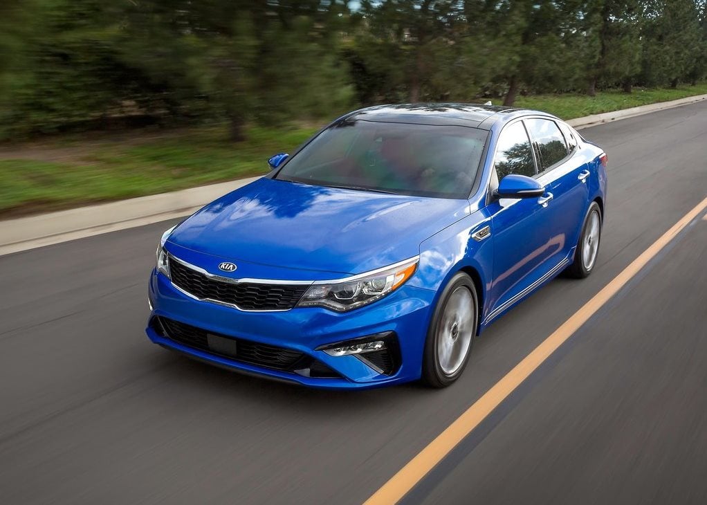 Discover Kia Kia Optima Exterior Interior Images.Find all aspects and details of cars.