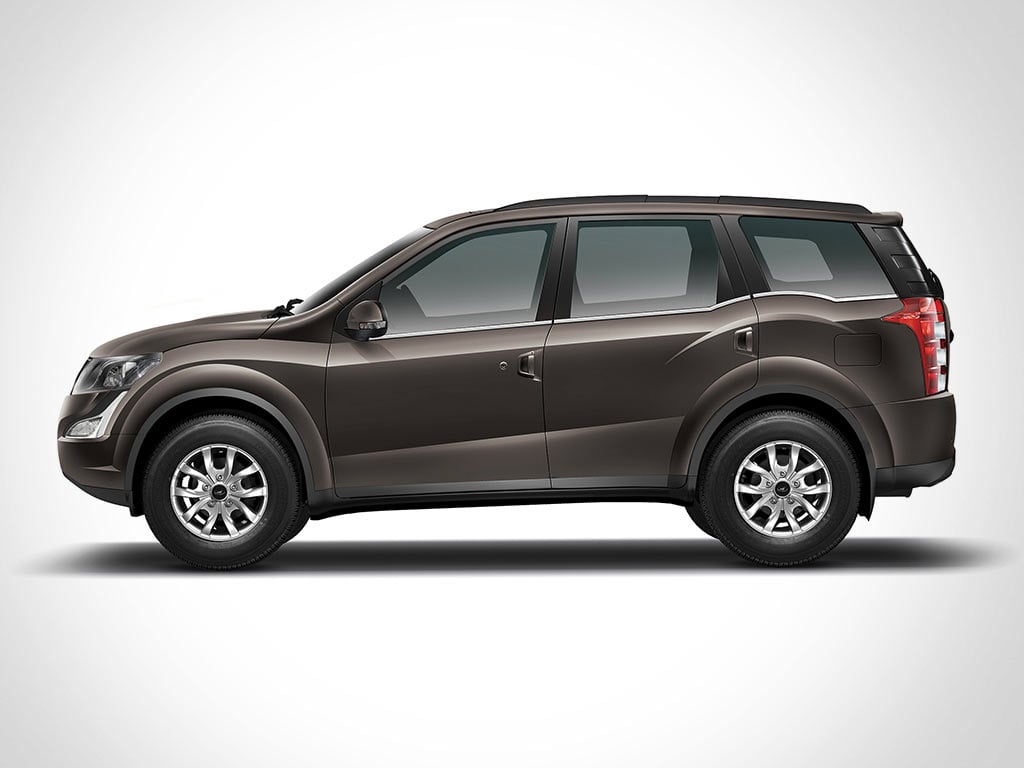 Discover Mahindra Mahindra XUV500 Exterior Interior Images.Find all aspects and details of cars.