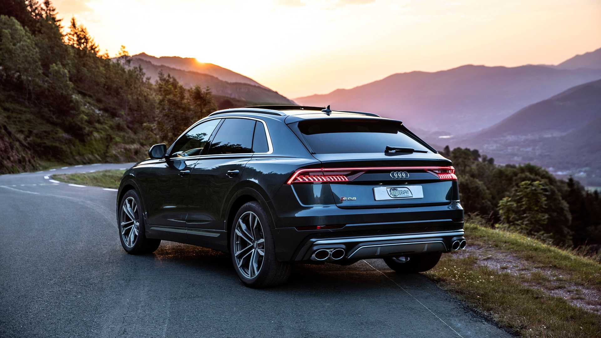 Discover Audi Audi SQ8 Exterior Interior Images.Find all aspects and details of cars.