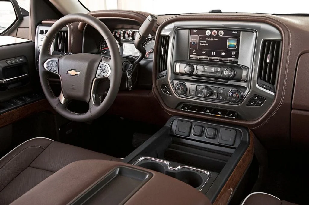 Discover Chevrolet Chevrolet Silverado LD Exterior Interior Images.Find all aspects and details of cars.