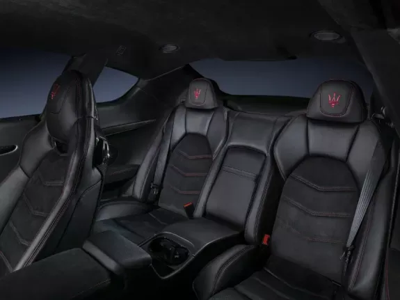 Discover Maserati Maserati Granturismo Exterior Interior Images.Find all aspects and details of cars.