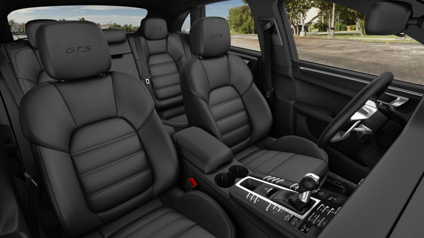 Discover Porsche Porsche Macan Exterior Interior Images.Find all aspects and details of cars.