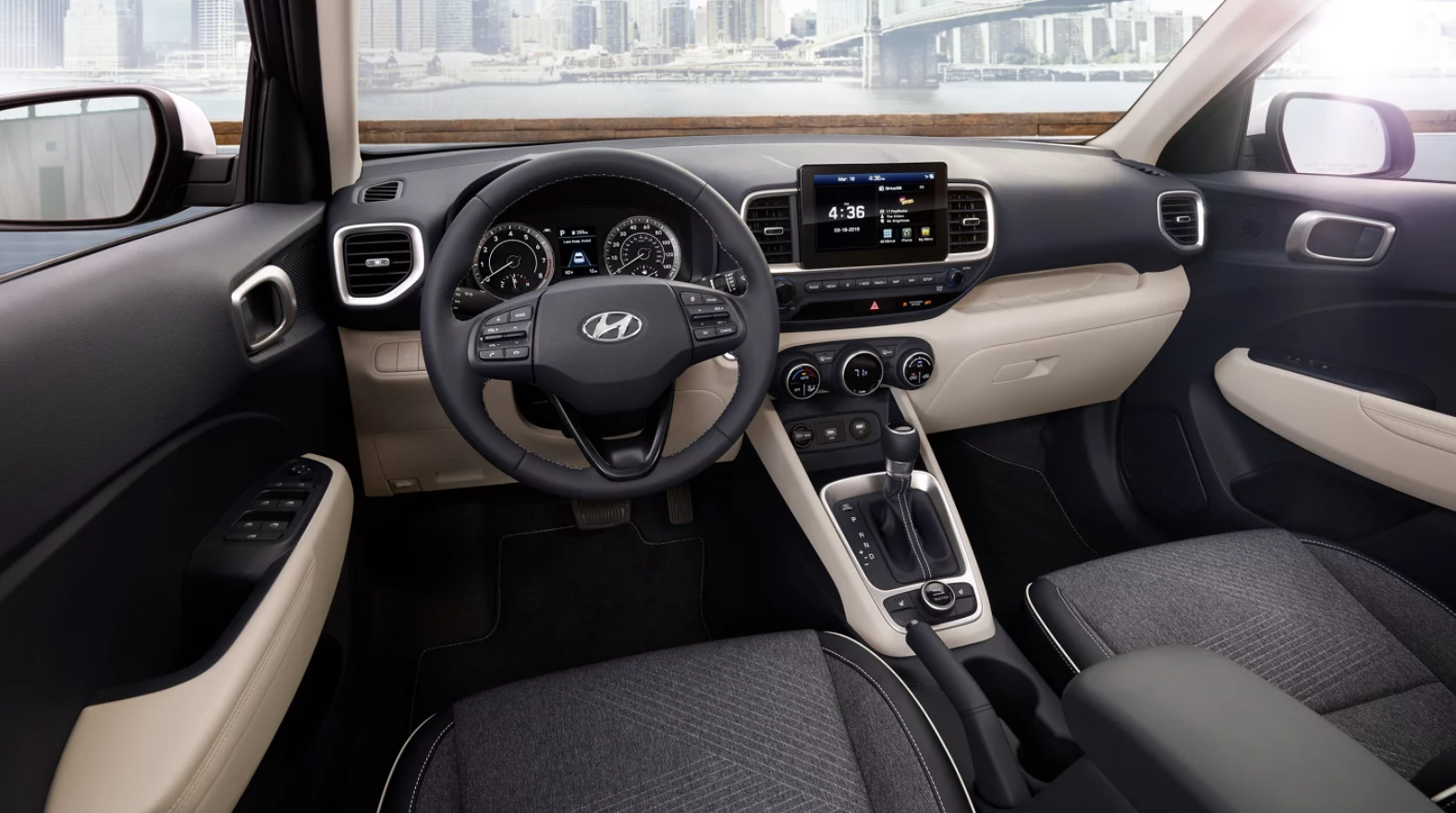 Discover Hyundai Hyundai Venue Exterior Interior Images.Find all aspects and details of cars.